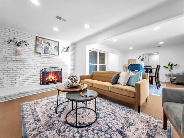 1802 Fairfax, Lane Carrollton, TX photo 10