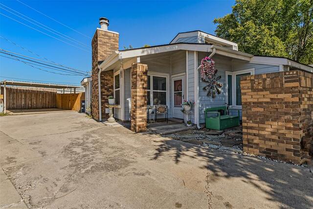 501 Hunters Glen, Street Lewisville, TX photo 3