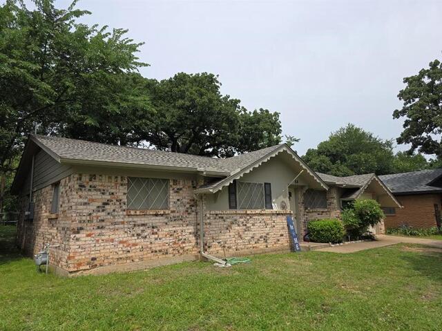 84 Ravenswood Drive, Bedford, TX image