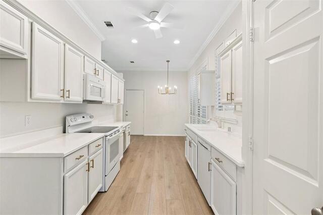 1432 Swan, Court Lewisville, TX photo 9