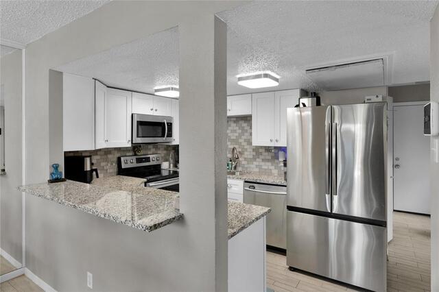 2902 Country Place, Circle Carrollton, TX photo 11