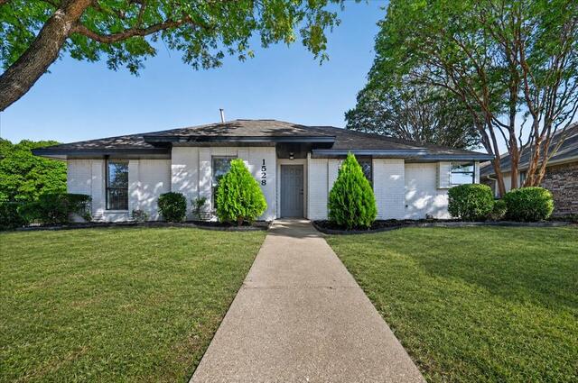 1528 Estrella Drive, Plano, TX image