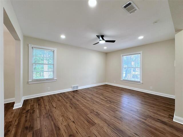 1814 Walnut, Avenue Carrollton, TX photo 8