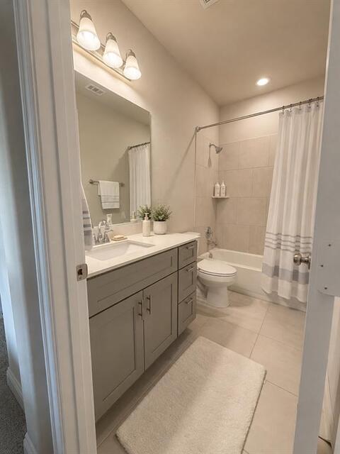 585 Hutchinson, Lane Lewisville, TX photo 21