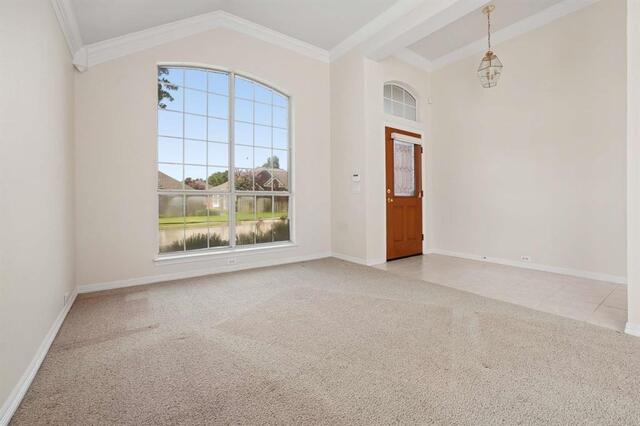 469 Crestview Point, Drive Lewisville, TX photo 3