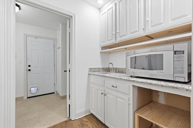 1100 Yorkshire, Drive Carrollton, TX photo 12