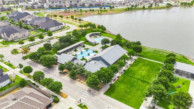 612 4th, Street Argyle, TX photo 6