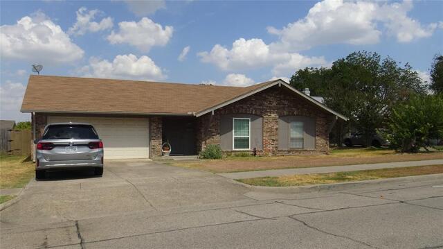 2107 Bordeaux, Drive Carrollton, TX photo 18