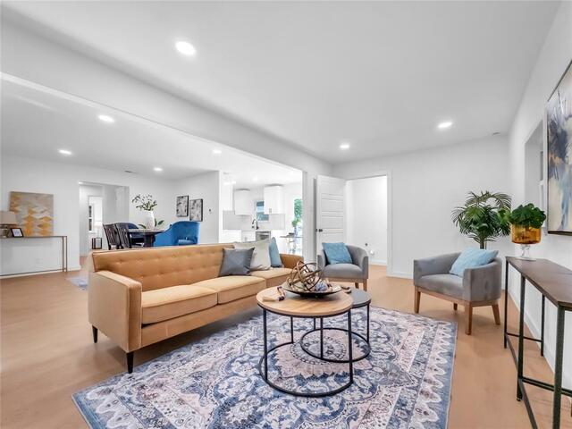 1802 Fairfax, Lane Carrollton, TX photo 13