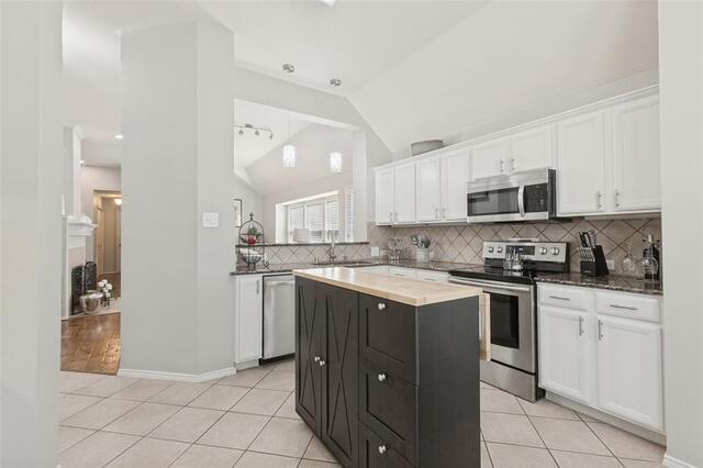 7914 Whispering Tree, Lane Plano, TX photo 9