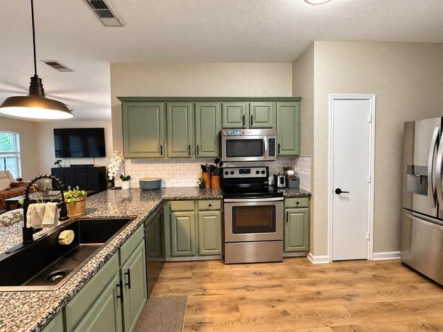 7616 Sunburst, Trail Denton, TX photo 9