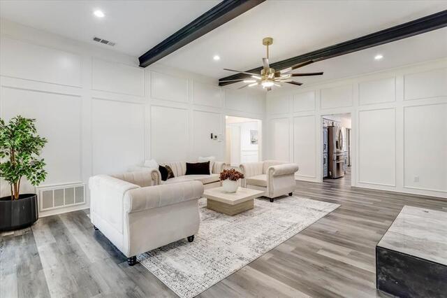 2100 Antibes, Drive Carrollton, TX photo 3