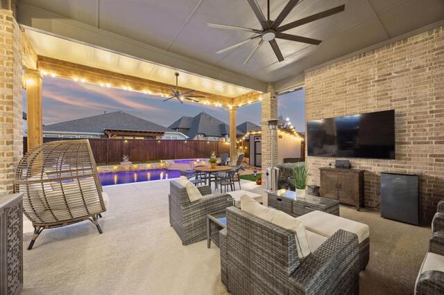 6916 Basket Flower Road, Flower Mound, TX photo 3