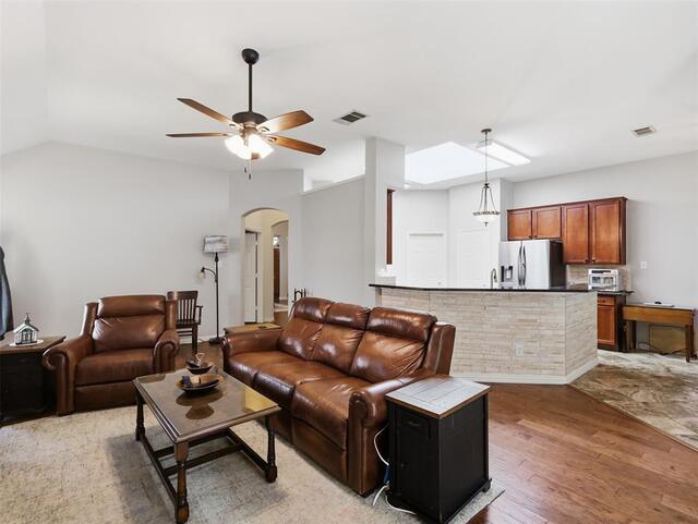 1408 Berne, Lane Lewisville, TX photo 11