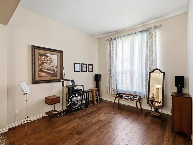 1408 Berne, Lane Lewisville, TX photo 4