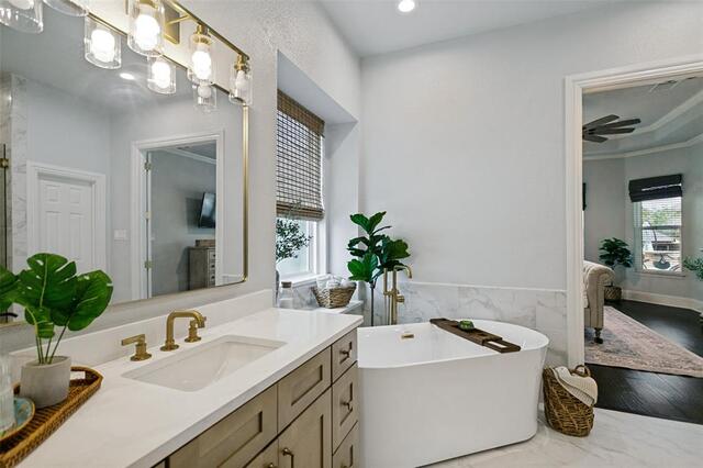 2301 Queen Morgan, Lane Lewisville, TX photo 26