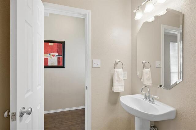 554 Continental, Drive Lewisville, TX photo 15