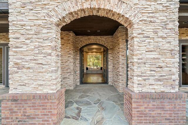 3516 Chimney Rock Drive, Flower Mound, TX photo 4