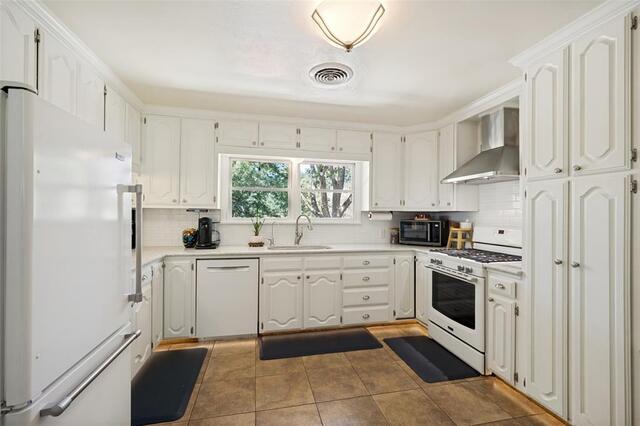 1403 Greenwood, Drive Denton, TX photo 8