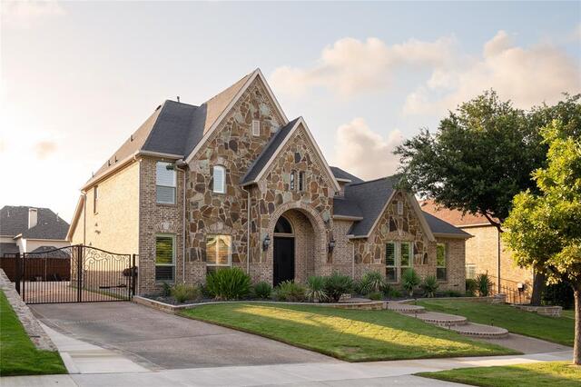 2312 Maidens Castle, Drive Lewisville, TX photo 2