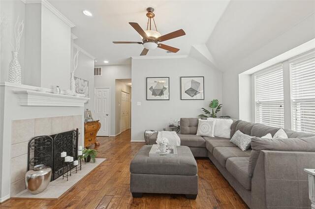 7914 Whispering Tree, Lane Plano, TX photo 2