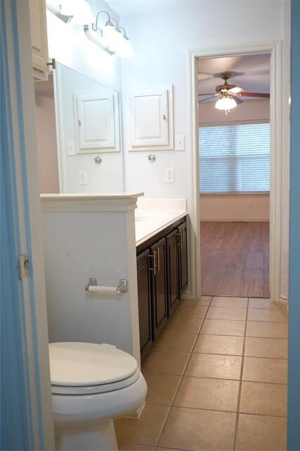 244 Turnberry, Lane Lewisville, TX photo 12