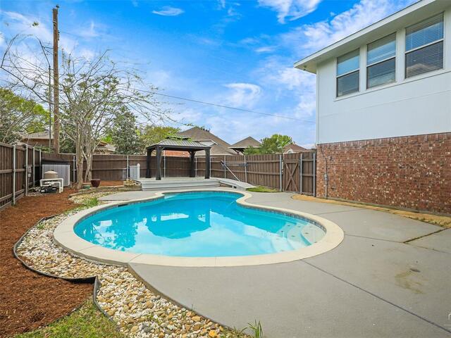 1310 Rosewood, Lane Allen, TX photo 28