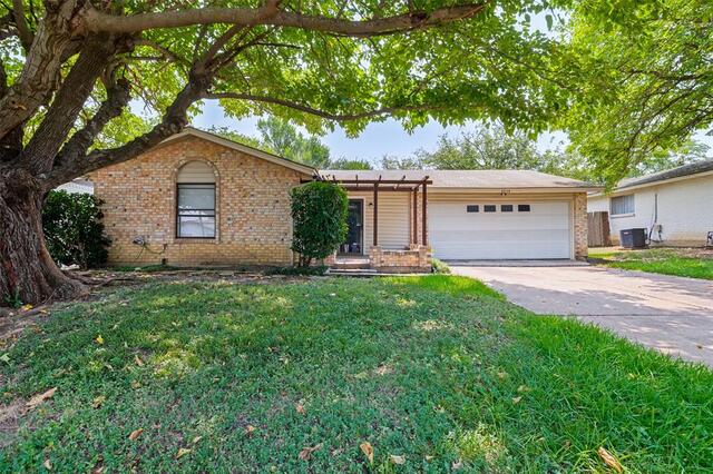 1514 Natches Drive, Arlington, TX image