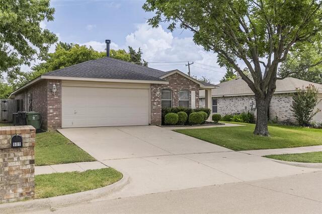 909 Anvil Creek Drive, Arlington, TX image