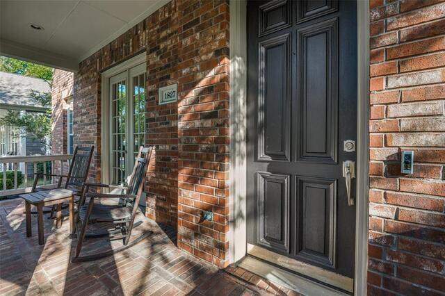 1827 Auburn, Drive Carrollton, TX photo 2