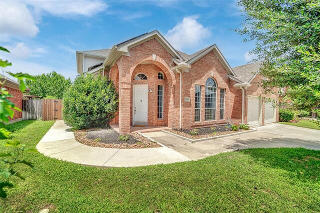 2241 Merritt Way, Arlington, TX image