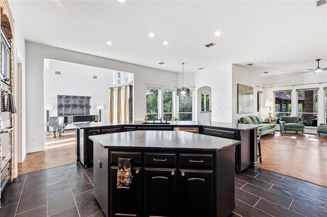 3503 Sarah Springs Trail, Flower Mound, TX photo 16