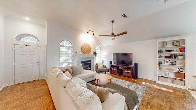 4612 Sandera Lane, Flower Mound, TX photo 5