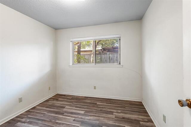 2409 Mccormick, Street Denton, TX photo 9