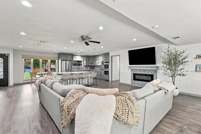 1150 Melissa, Drive Keller, TX photo 4