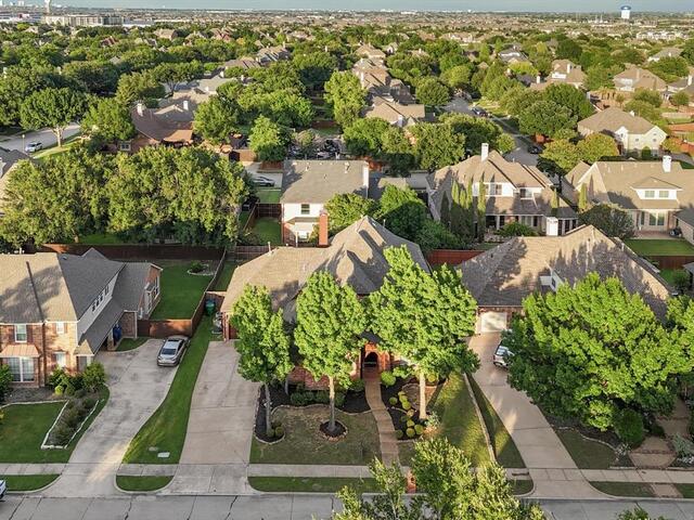 4332 Milsop, Drive Carrollton, TX photo 5