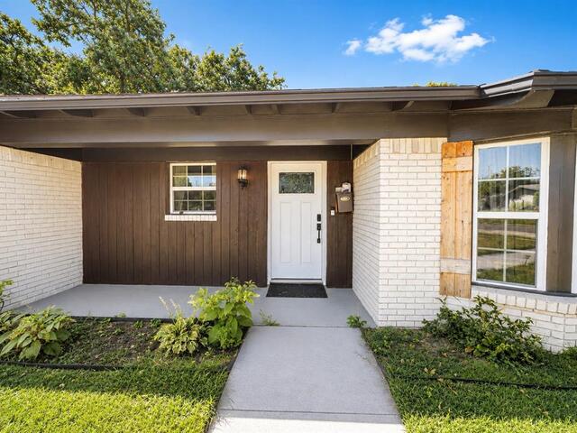102 E Highland Drive, Irving, TX image