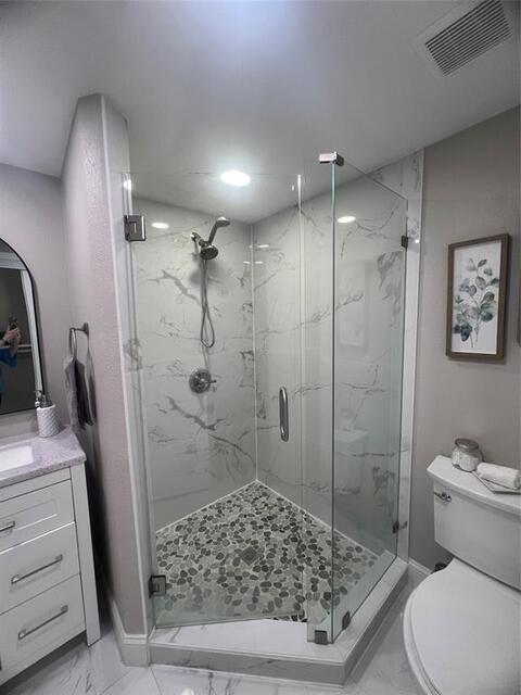 1021 E Russell, Avenue Carrollton, TX photo 17