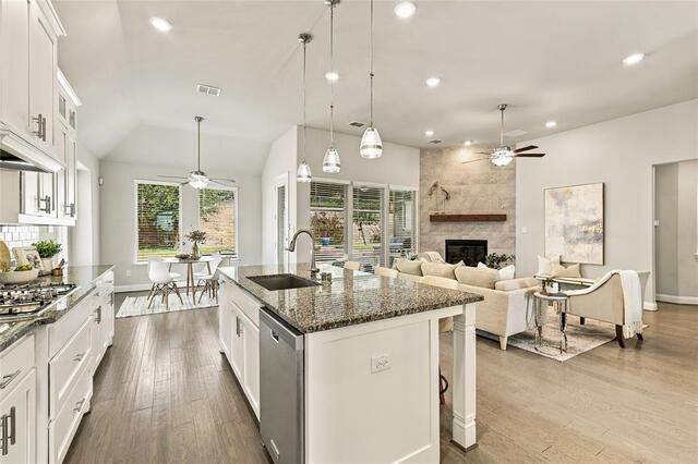 6641 Elderberry Way, Flower Mound, TX photo 3