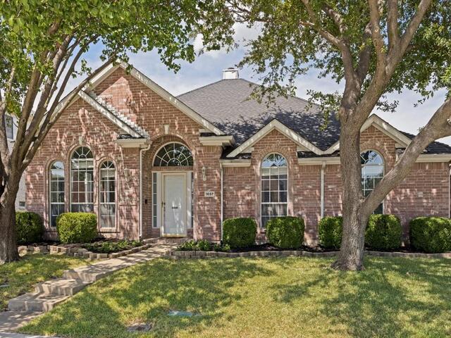 1697 Castle Rock, Drive Lewisville, TX photo 3