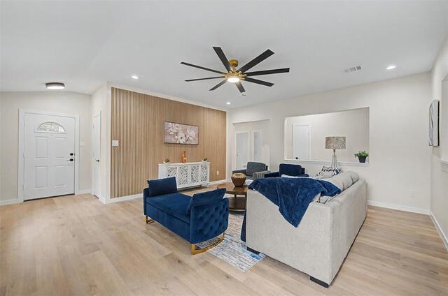 1641 Knight Trail, Little Elm, TX photo 7