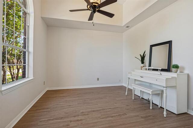 1364 Wentworth, Drive Lewisville, TX photo 3
