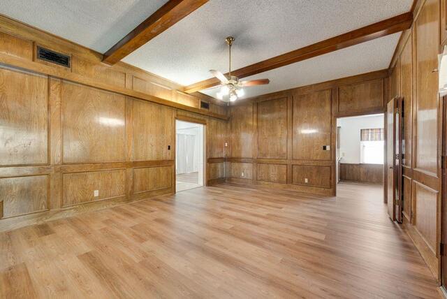 1616 Saxony, Place Carrollton, TX photo 9