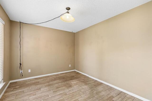 1806 Lakecrest, Court Carrollton, TX photo 4