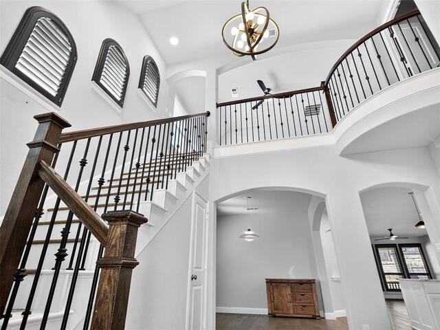 1129 Dame Carol, Way Carrollton, TX photo 3