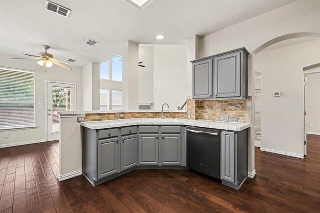 11181 Clearstream, Lane Frisco, TX photo 7