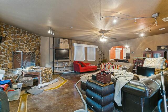 2900 Robinson, Road Denton, TX photo 12
