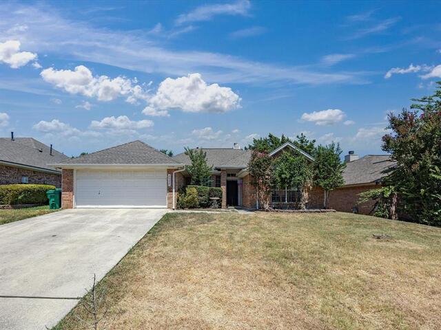 2532 John, Drive Denton, TX photo 6
