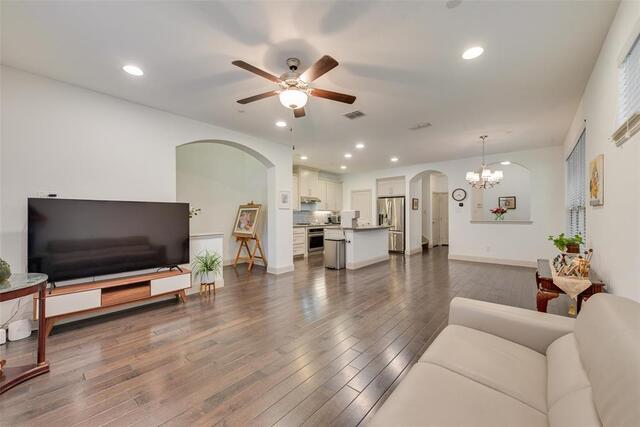 4683 Dozier Road, D Carrollton, TX photo 5