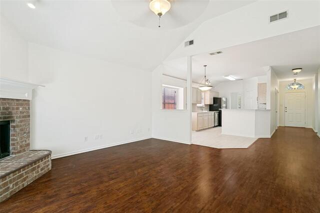 513 Creek, Court Lewisville, TX photo 3